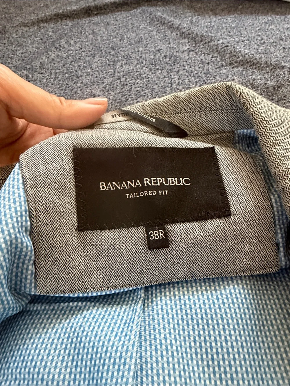 Banana Republic Men's Light Gray Sport Coat with Blue Lining